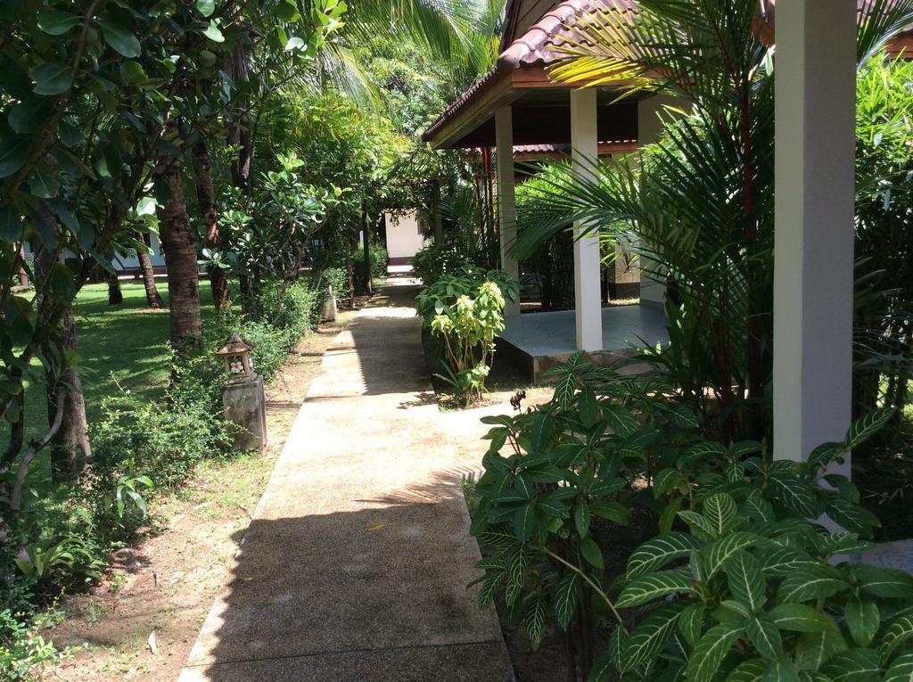Cousin Resort Khao Lak Bagian luar foto