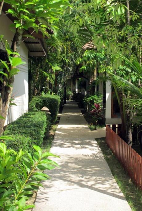 Cousin Resort Khao Lak Bagian luar foto